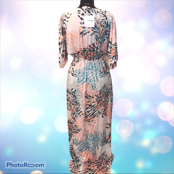 Plunging Floral Maxi Dress 🌸FOREVER 21 size small - Picture 7 of 7